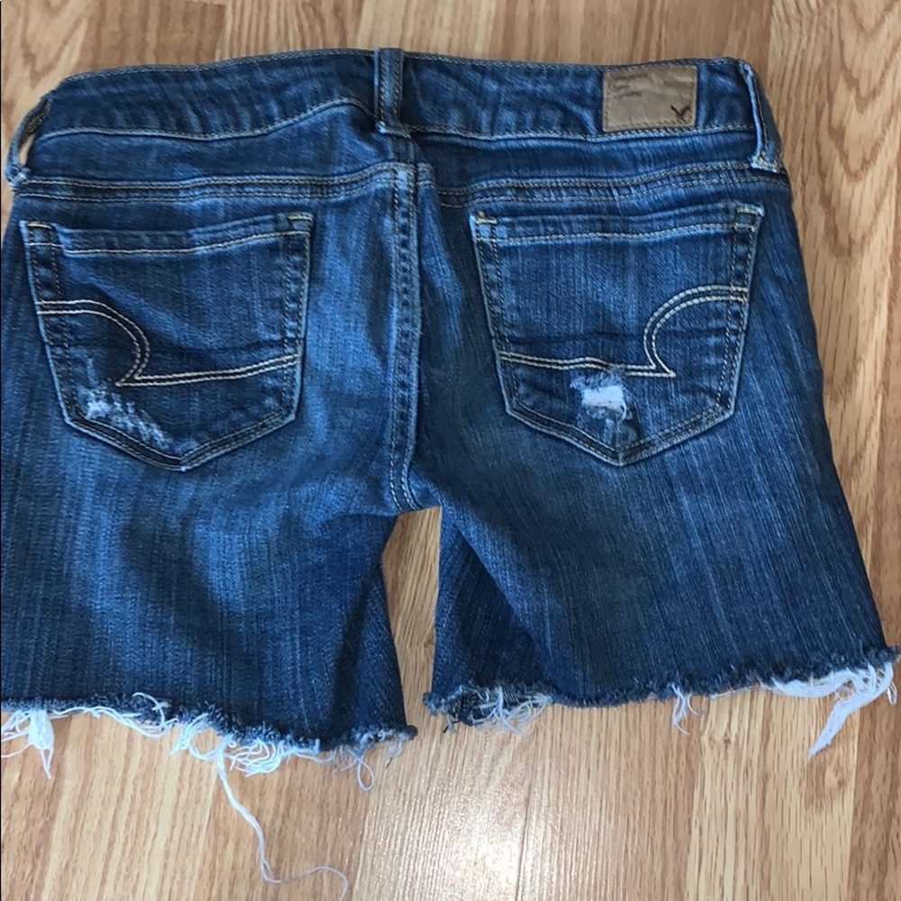 Shorts - Picture 2 of 3